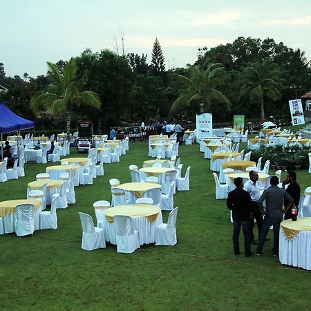 By The Way Hotel Mysore Bagian luar foto