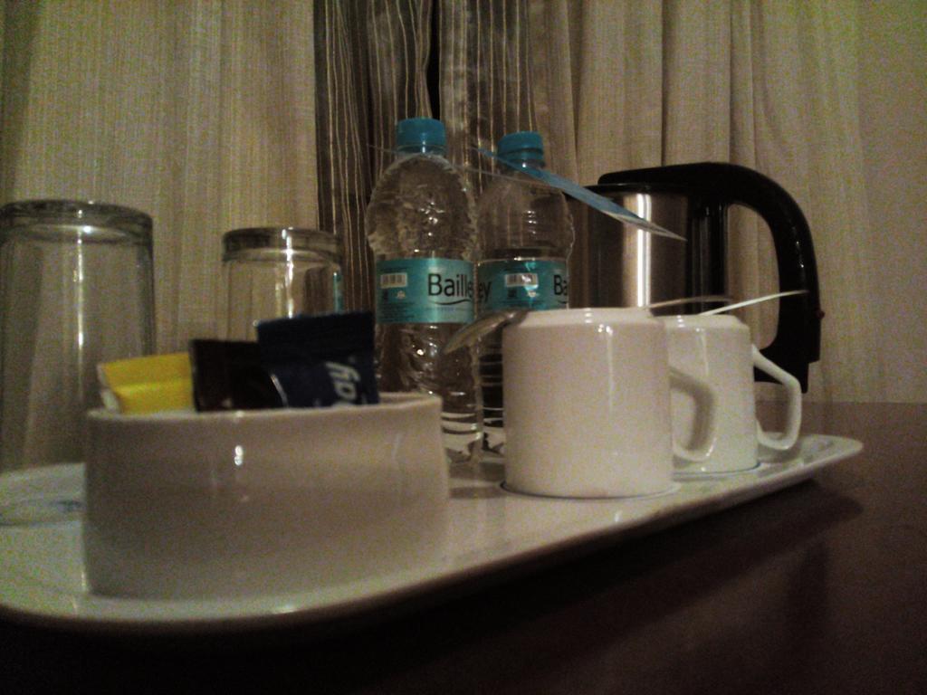By The Way Hotel Mysore Ruang foto