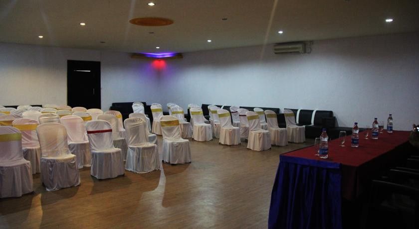 By The Way Hotel Mysore Bagian luar foto